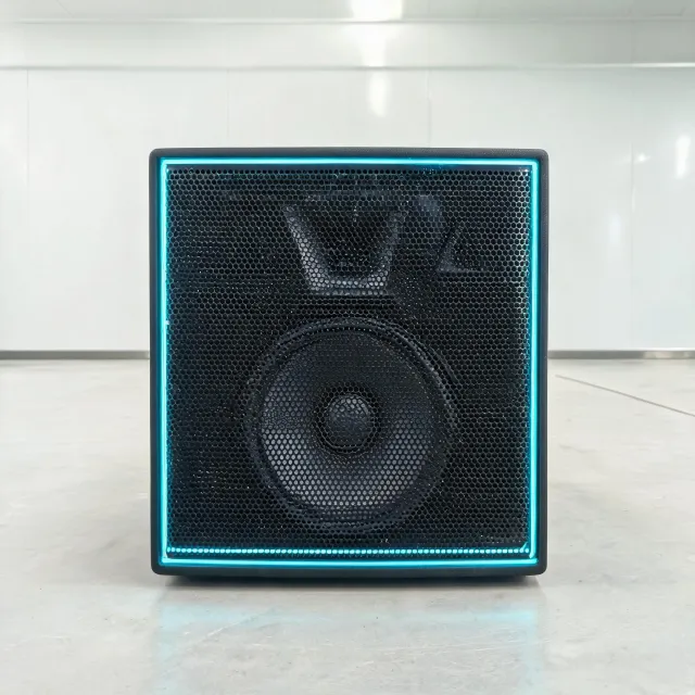 QSC powered PA speaker