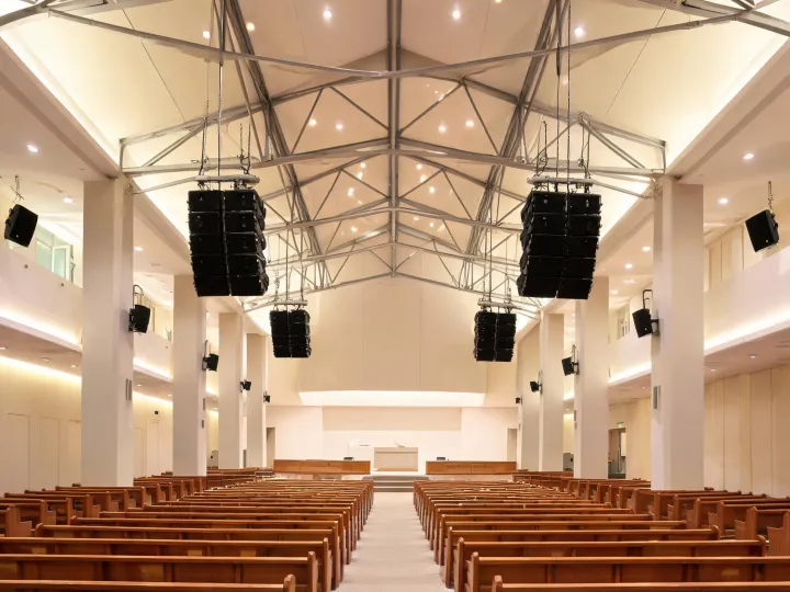 Worship auditorium loudspeaker installation